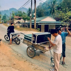 Gùi ánh sáng lên non – Bản lĩnh và trái tim của những “chiến sĩ văn hóa” nơi miền Tây Nghệ An